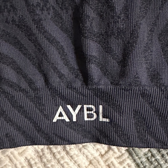 AYBL sports bra - Picture 4 of 5